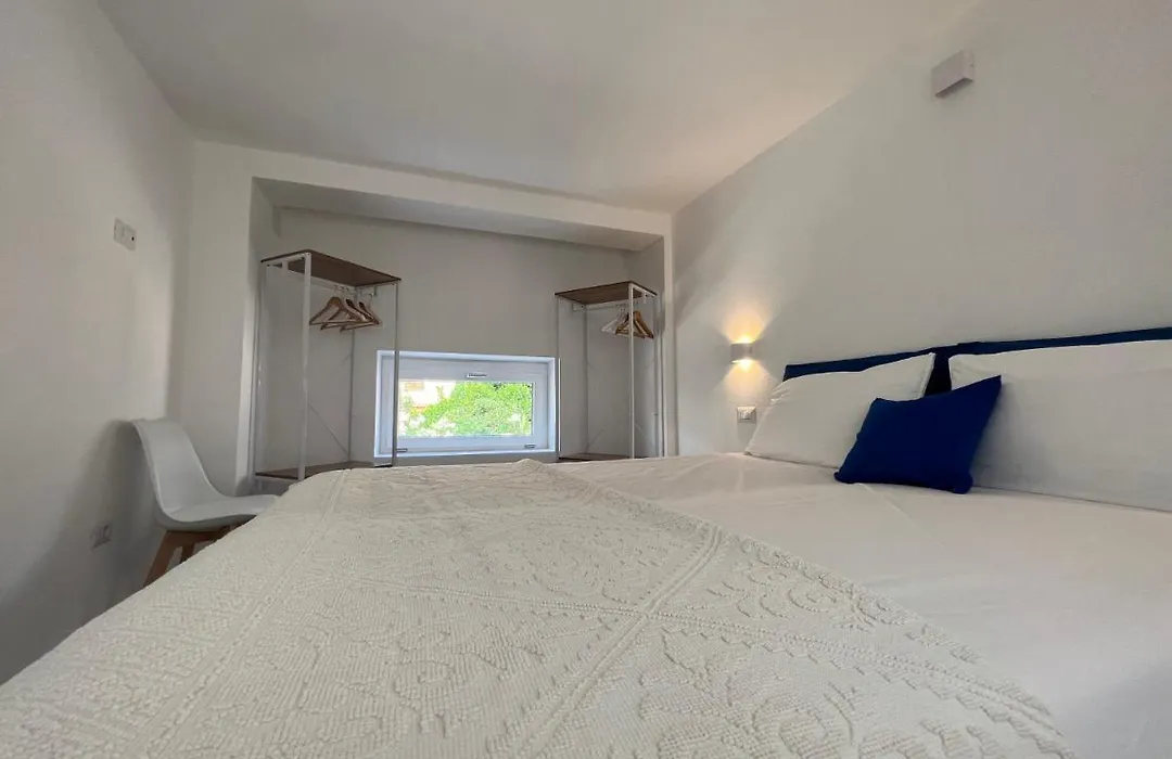 Via Giardini Rooms-1